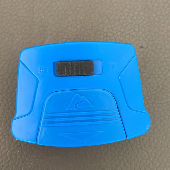 New Set of 3 Battery Operated Cap Lights - Picture 6 of 7